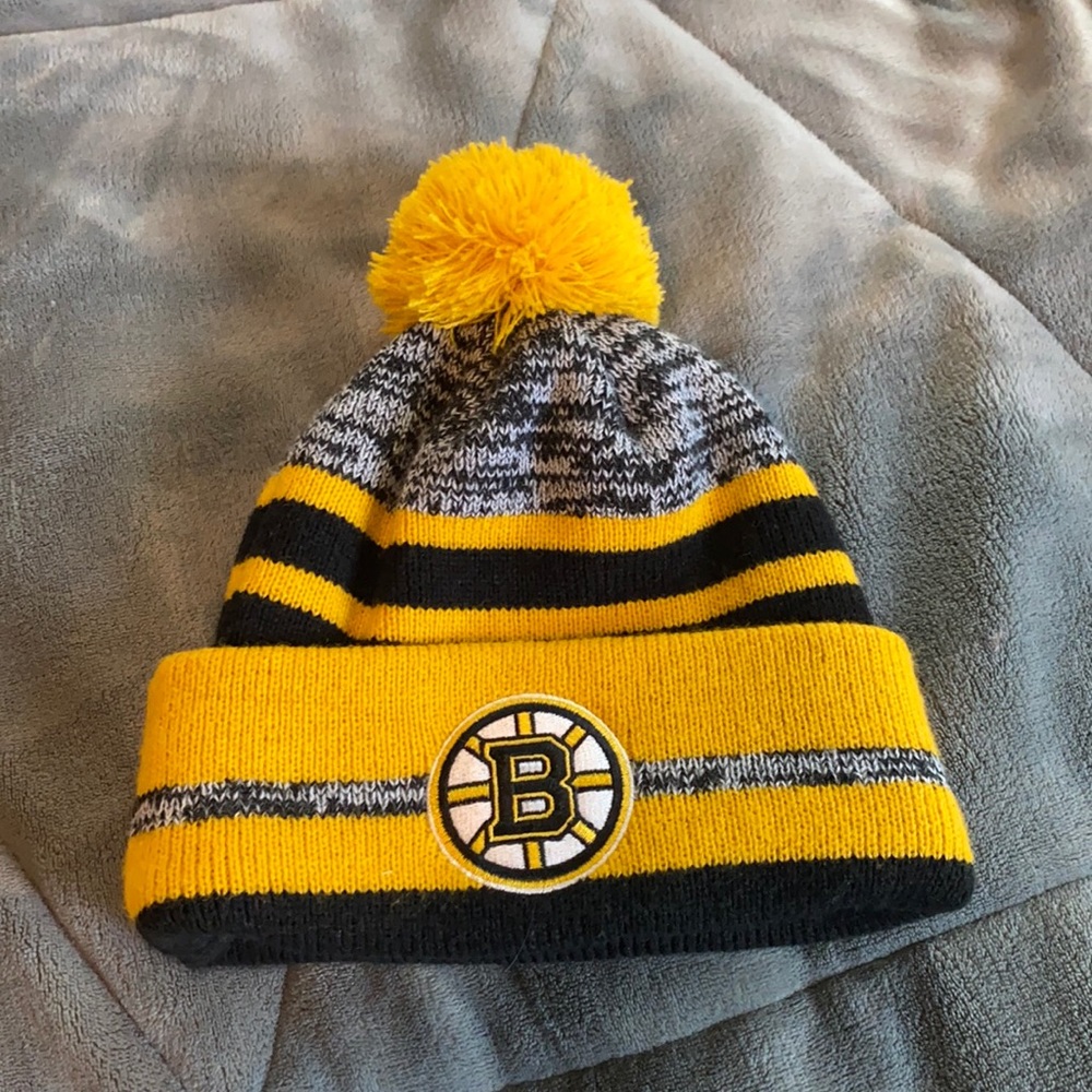 Bruins NHL winter hat
